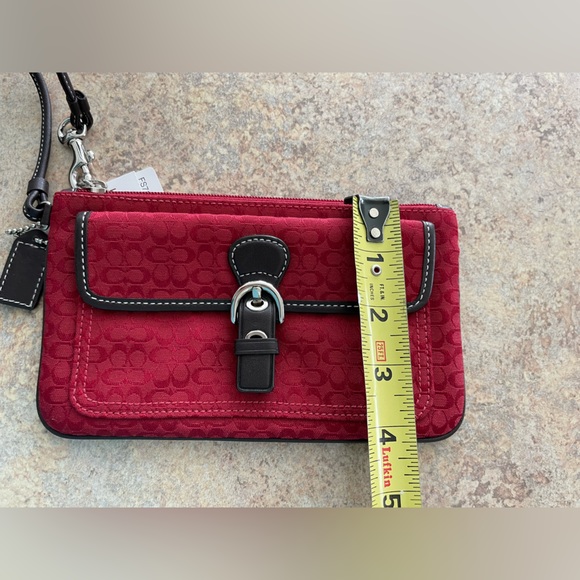 NWT Red and chestnut Coach vintage wristlet/wallet signature - Picture 3 of 8